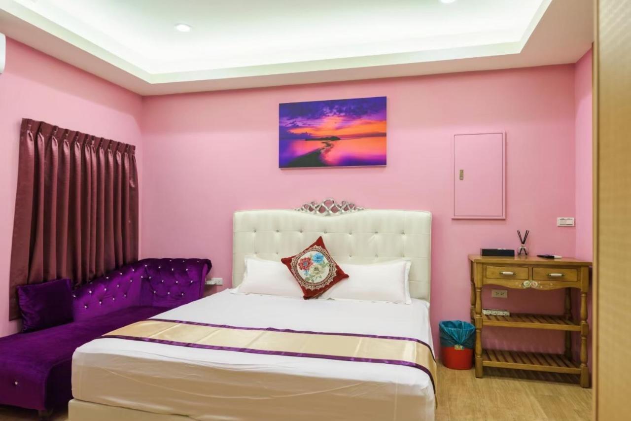 客拉客民宿 Clock B&B Huhszi Kültér fotó