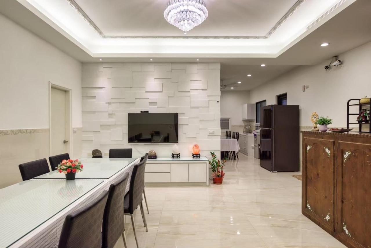 客拉客民宿 Clock B&B Huhszi Kültér fotó
