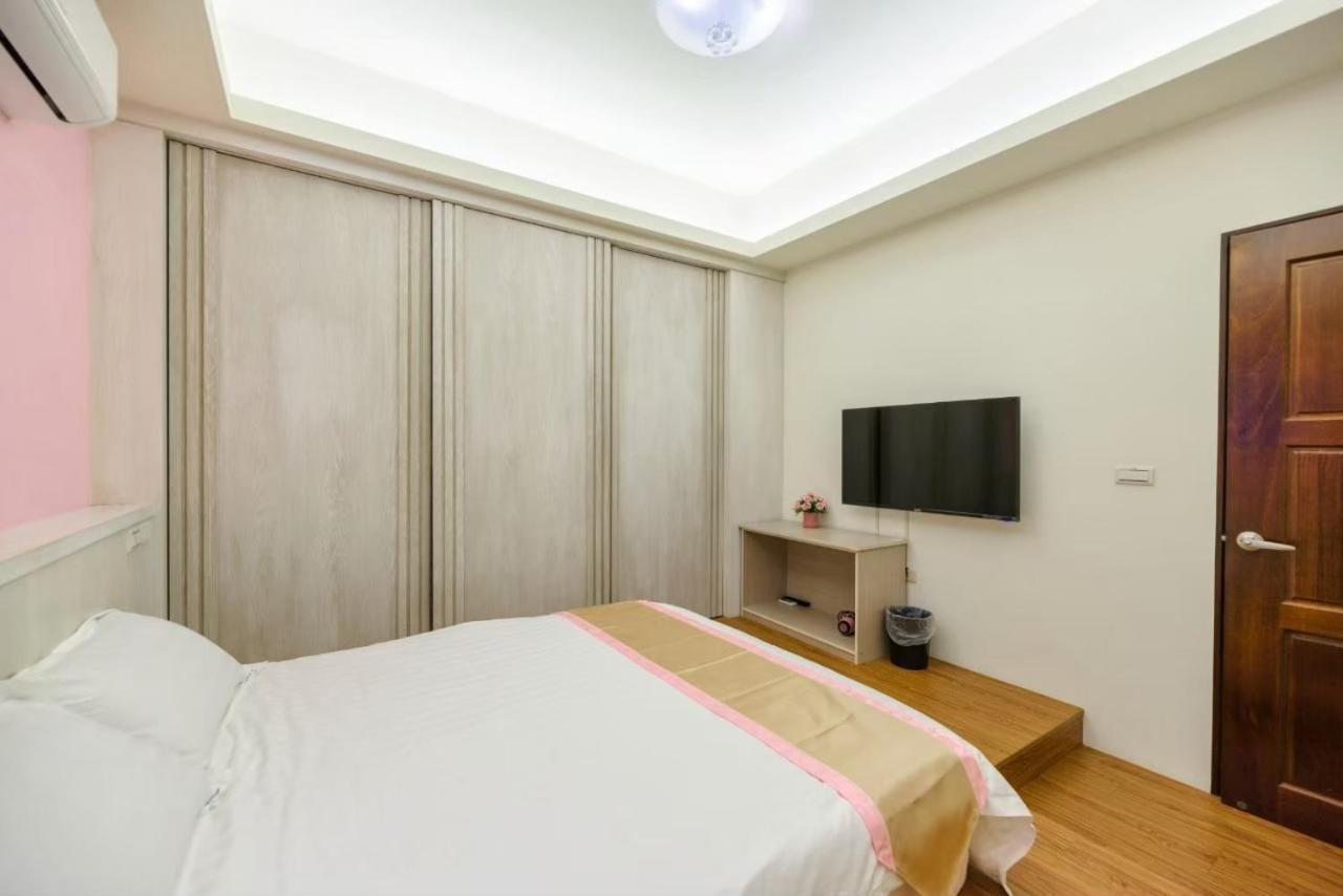 客拉客民宿 Clock B&B Huhszi Kültér fotó