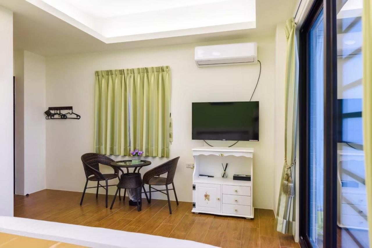 客拉客民宿 Clock B&B Huhszi Kültér fotó