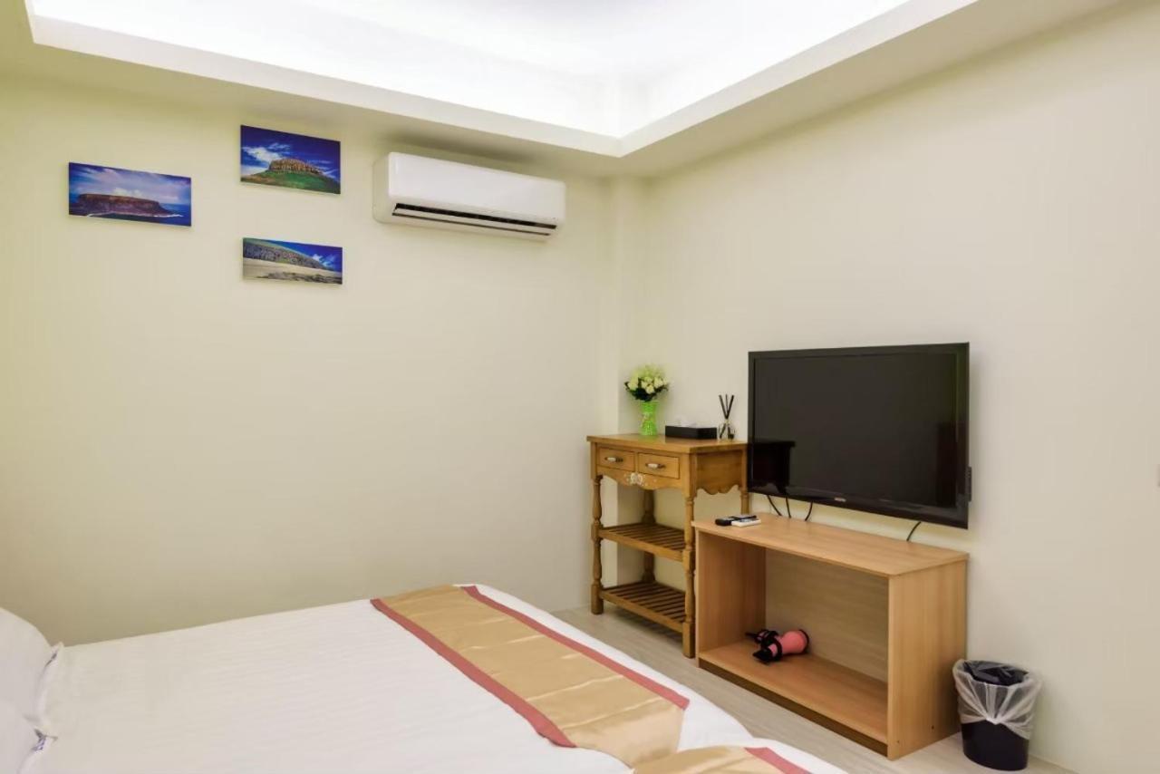 客拉客民宿 Clock B&B Huhszi Kültér fotó